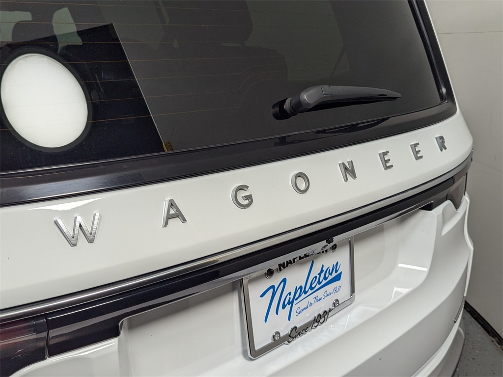 2022 Jeep Wagoneer Series II 6