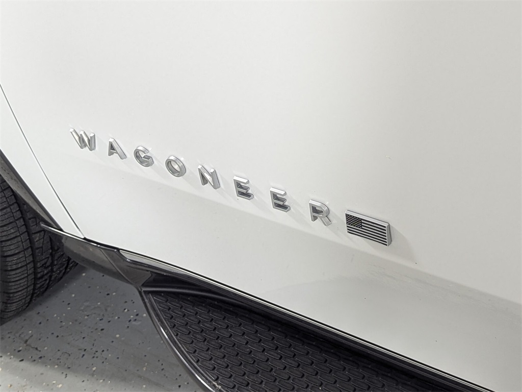 2022 Jeep Wagoneer Series II 22