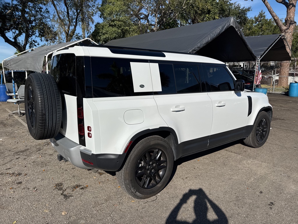 2024 Land Rover Defender 110 S 3