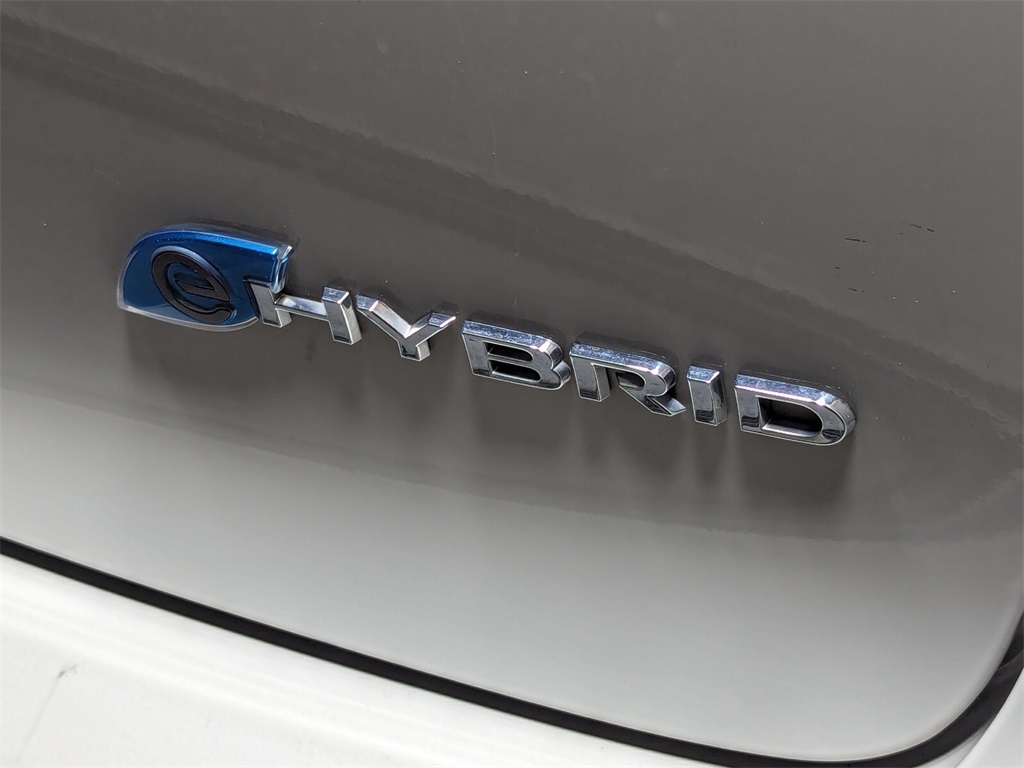 2021 Chrysler Pacifica Hybrid Touring L 5