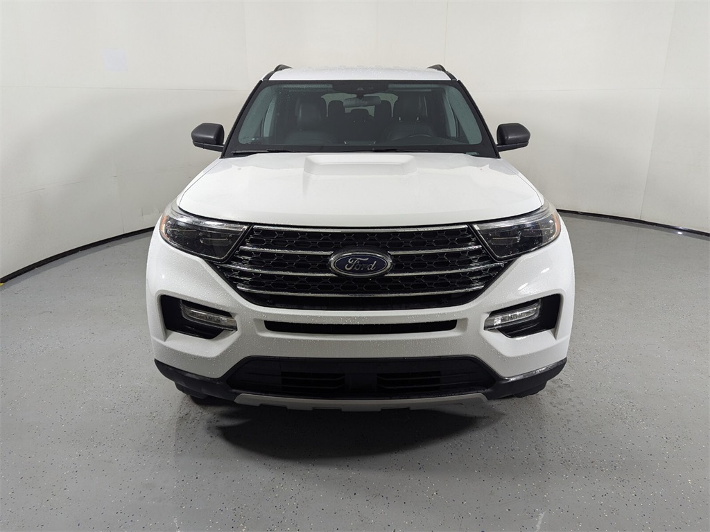 2023 Ford Explorer XLT 2