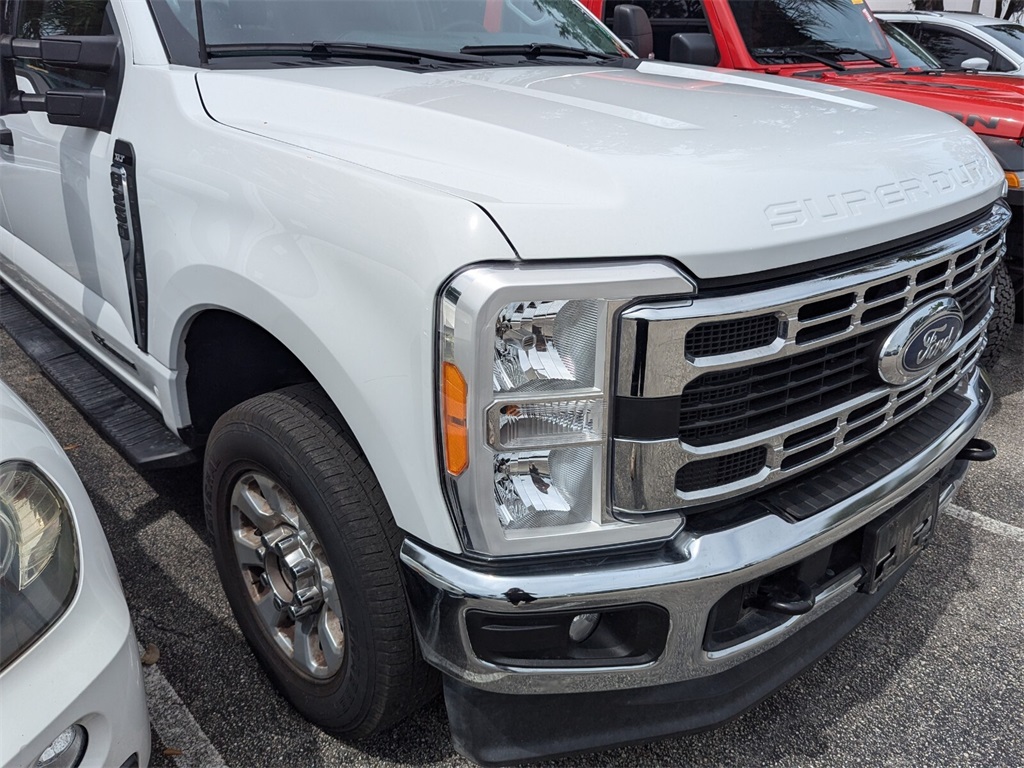 2023 Ford F-250SD XLT 2