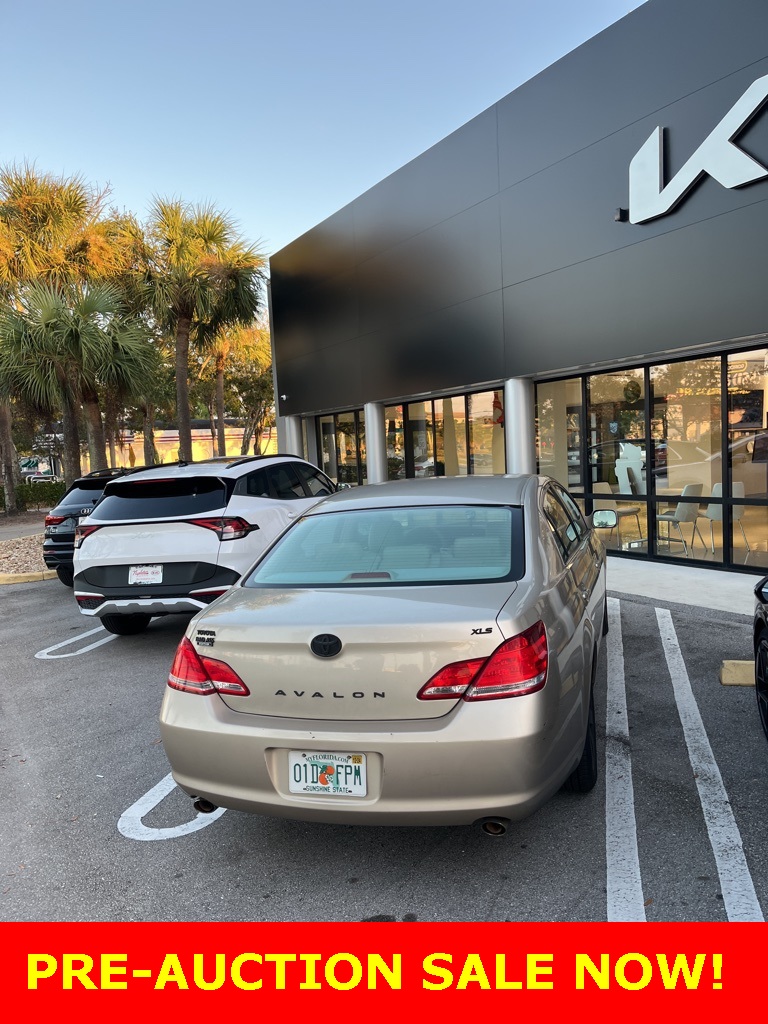 2007 Toyota Avalon  2