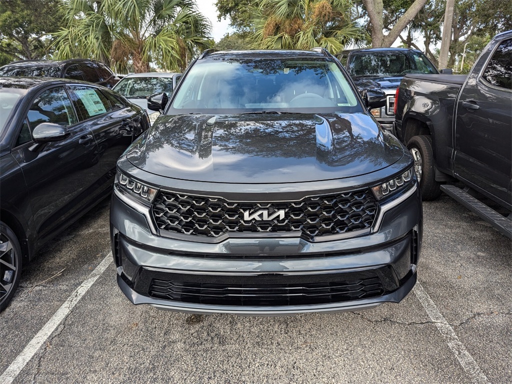 2022 Kia Sorento S 5