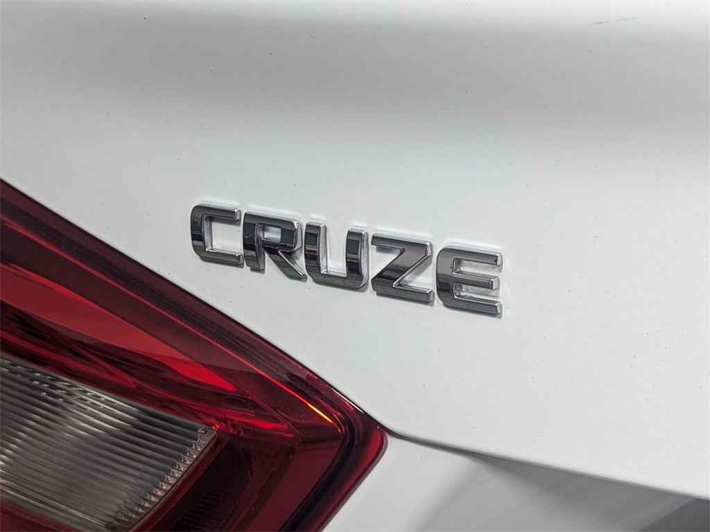 2018 Chevrolet Cruze Premier 3