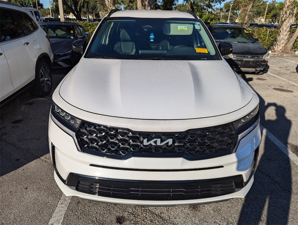 2023 Kia Sorento S 10