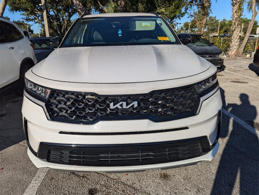 2023 Kia Sorento S 11