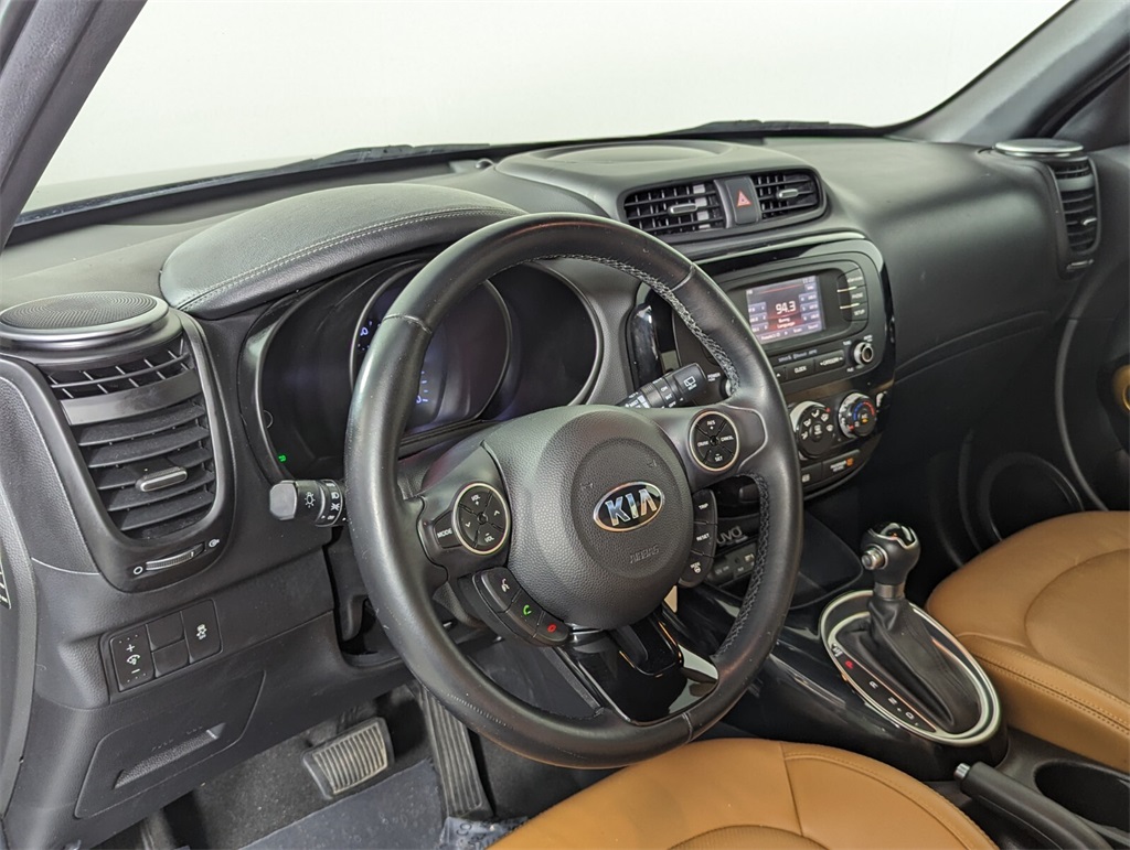 2016 Kia Soul Exclaim 11