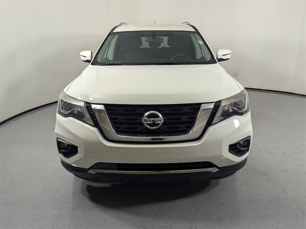 2017 Nissan Pathfinder SV 2