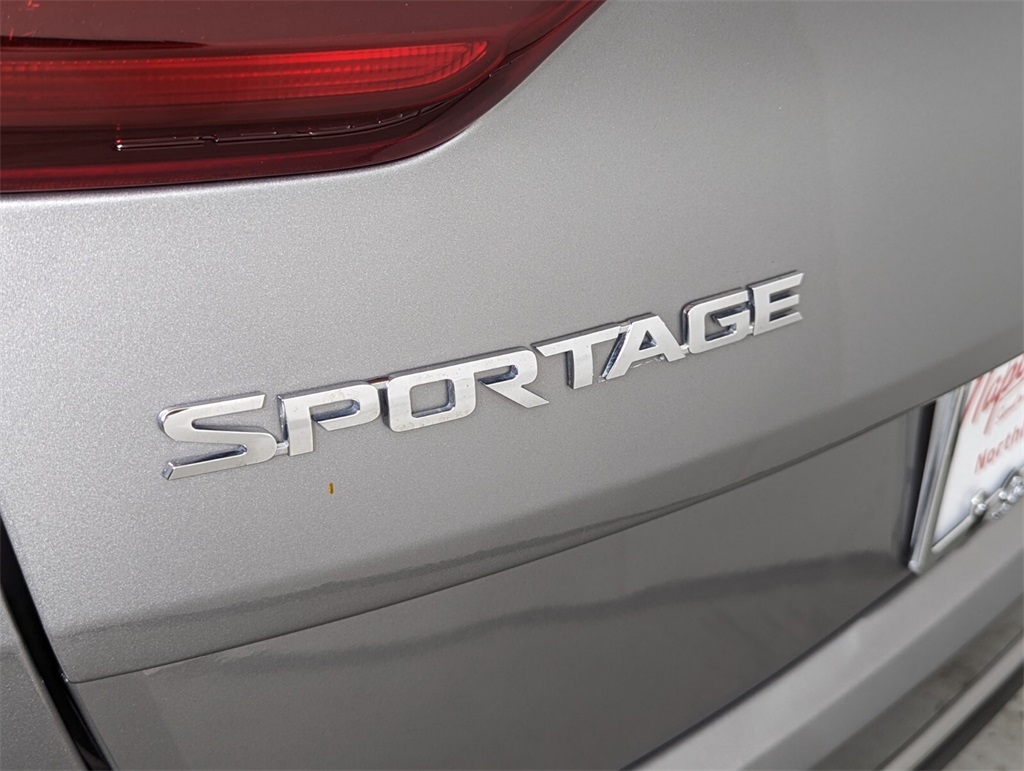 2020 Kia Sportage LX 8