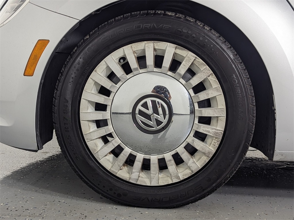 2015 Volkswagen Beetle 1.8T 5
