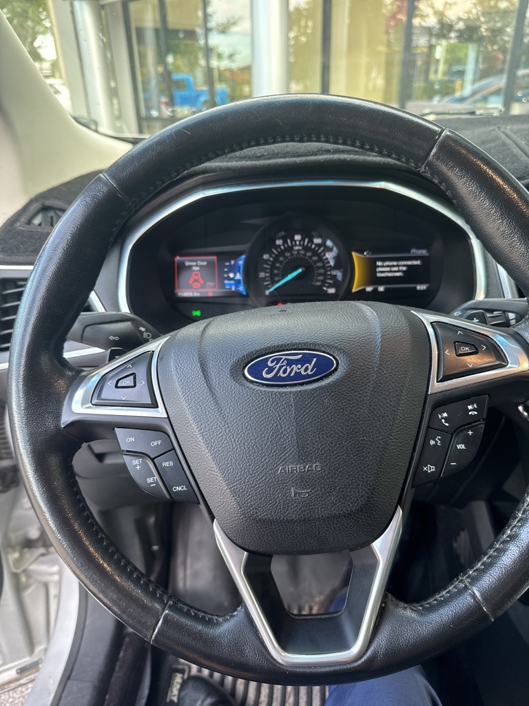 2015 Ford Edge Titanium 1