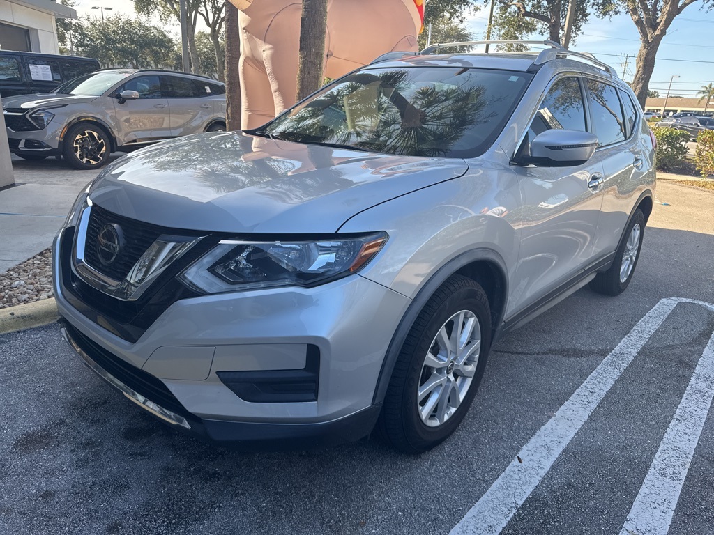 2020 Nissan Rogue SV 20