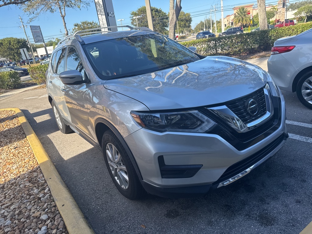 2020 Nissan Rogue SV 22