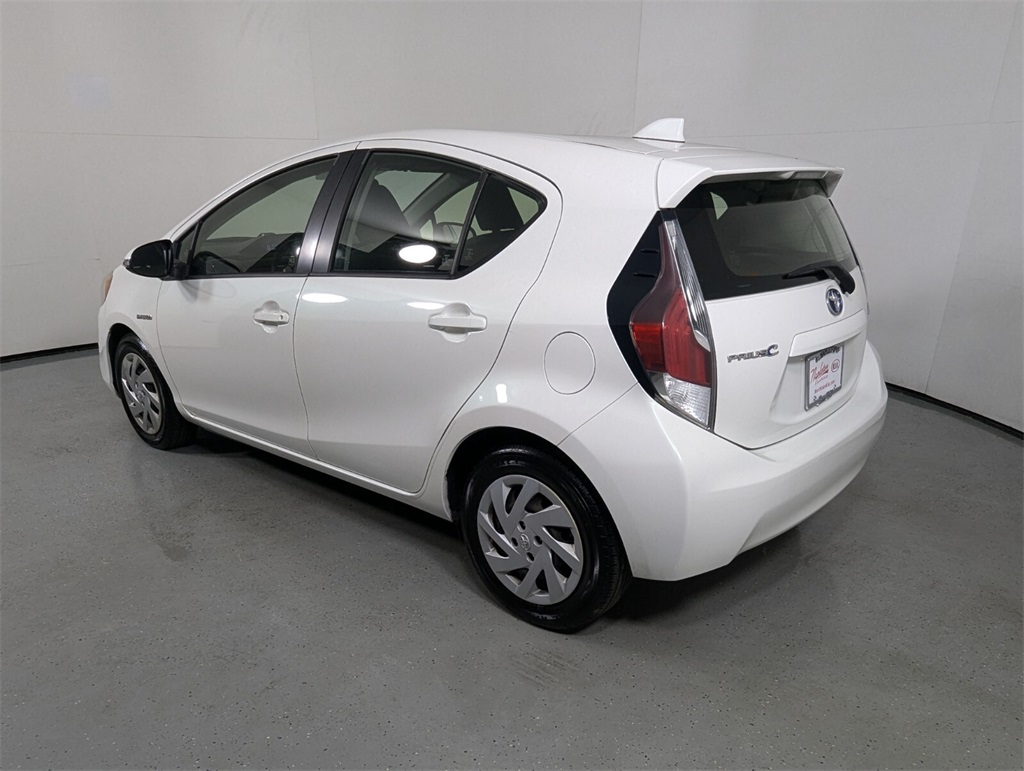 2015 Toyota Prius c Four 5