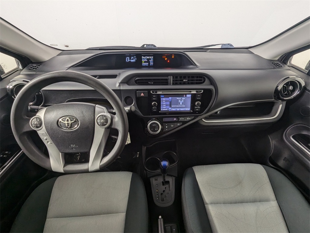 2015 Toyota Prius c Four 15