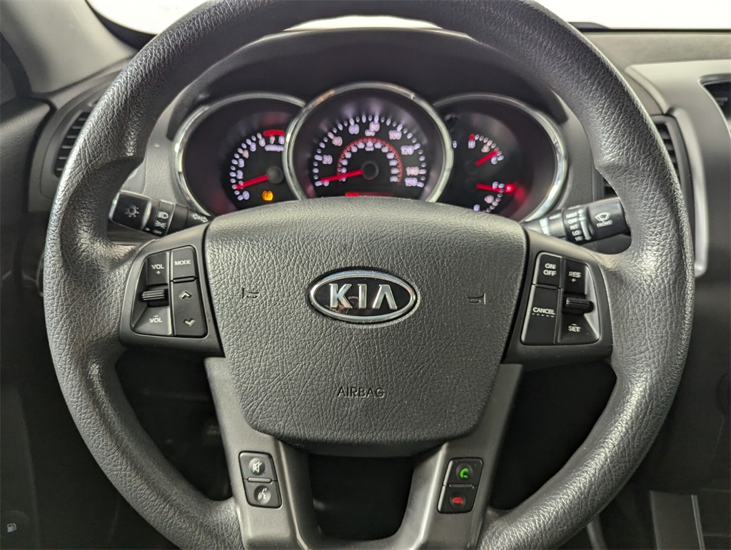 2012 Kia Sorento LX 17