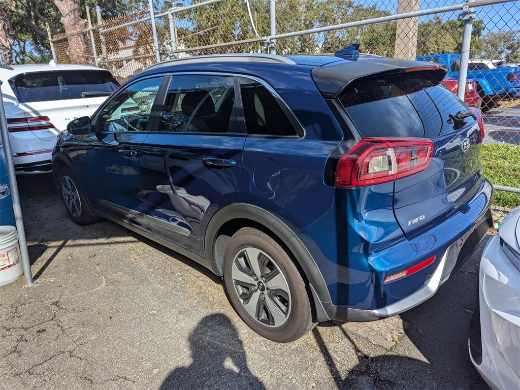 2019 Kia Niro LX 24