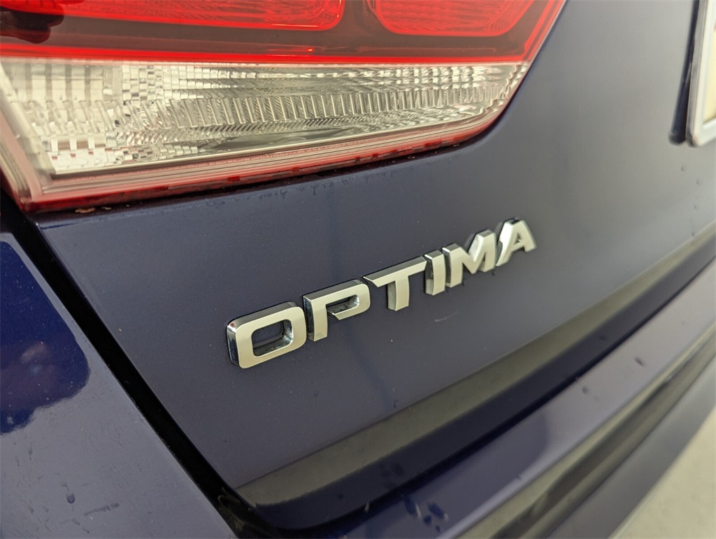 2018 Kia Optima LX 8