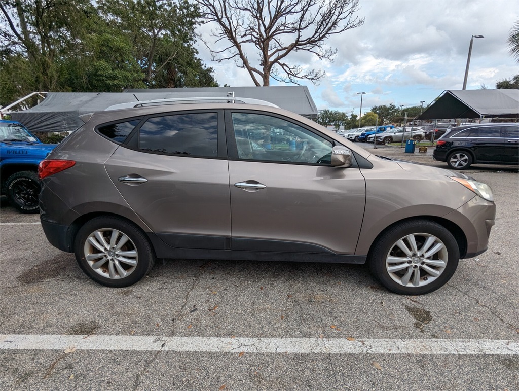 2011 Hyundai Tucson Limited 5