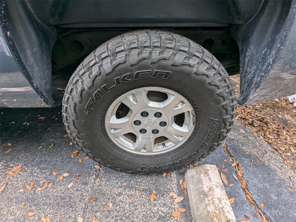 2011 Chevrolet Silverado 1500 LS 17