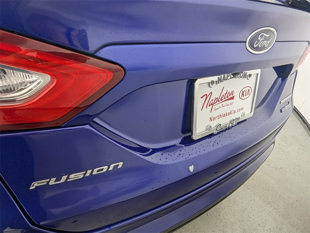 2016 Ford Fusion Hybrid Titanium 8