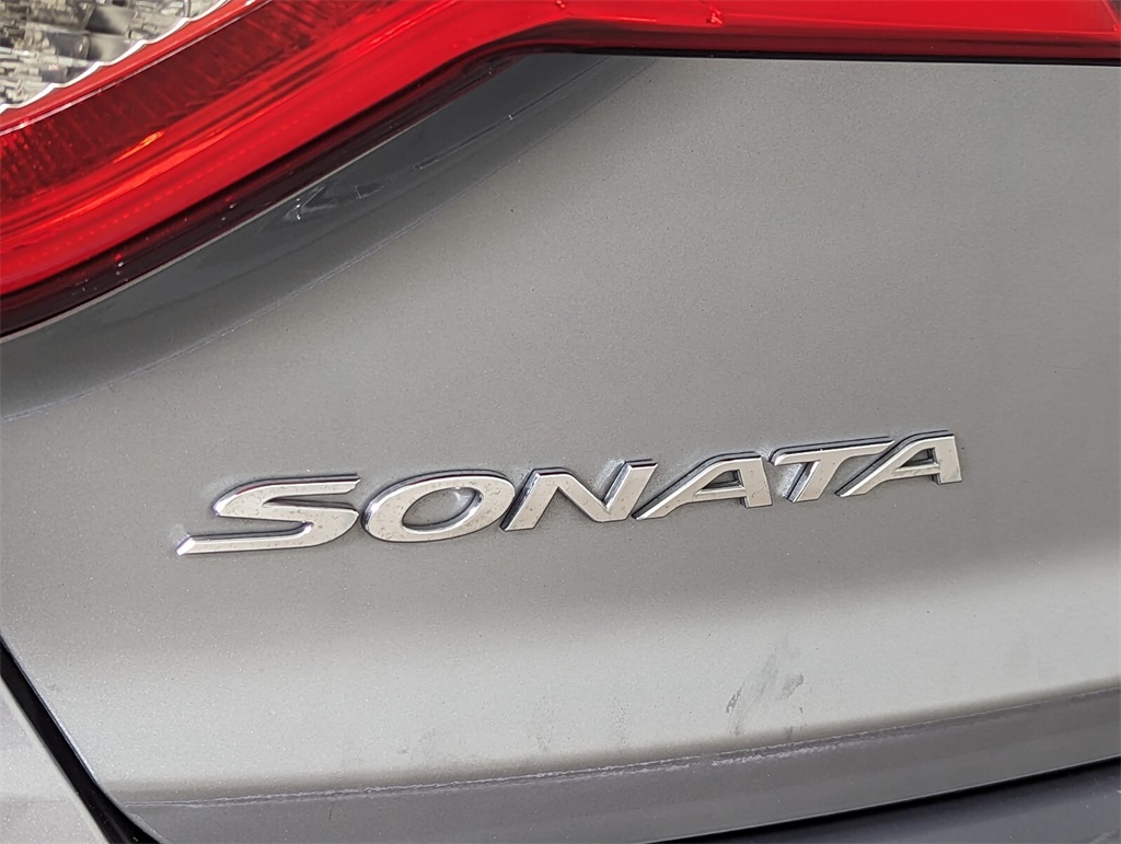 2017 Hyundai Sonata Sport 8