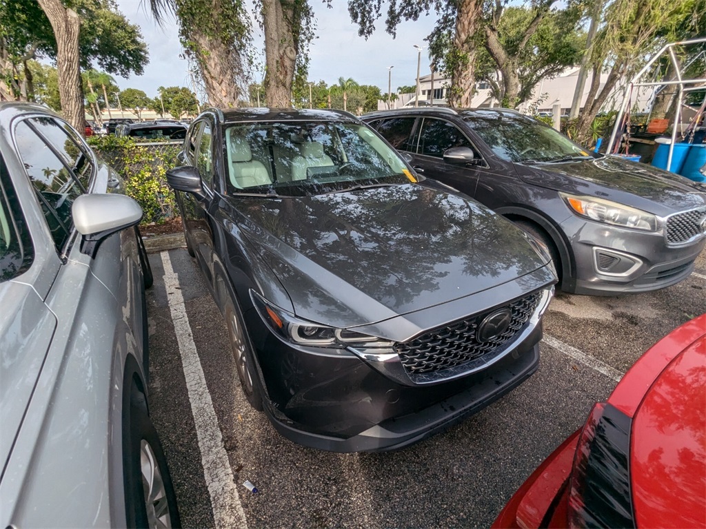 2022 Mazda CX-5 2.5 S Preferred Package 2