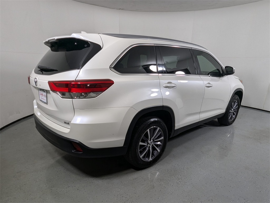 2019 Toyota Highlander XLE 6