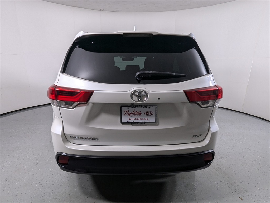 2019 Toyota Highlander XLE 7