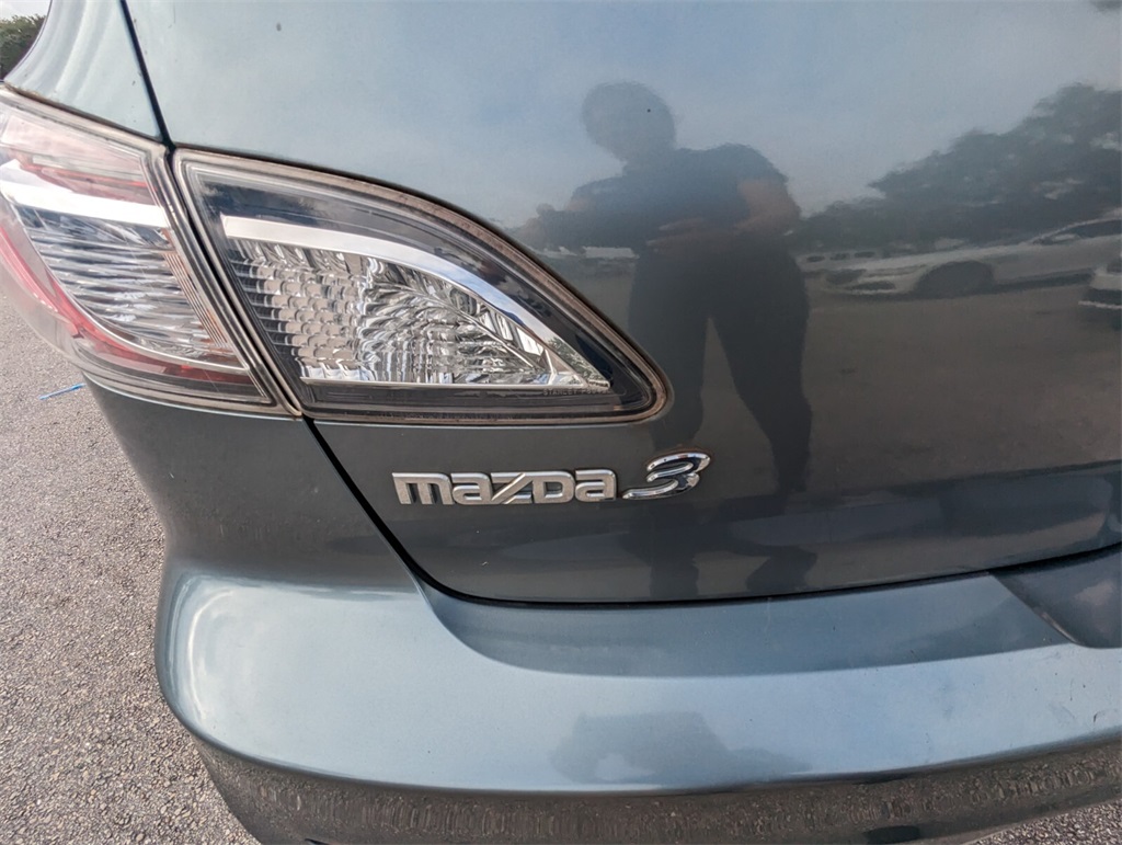 2012 Mazda Mazda3 i Touring 12