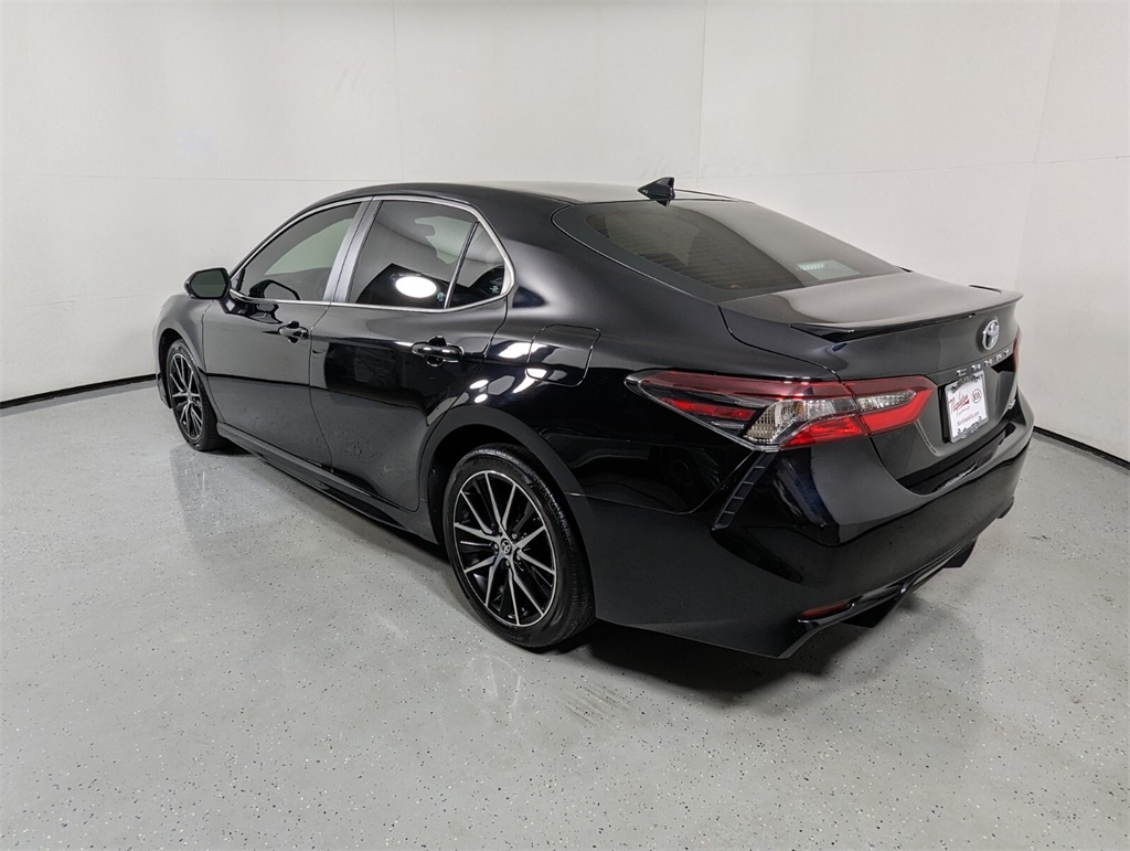 2023 Toyota Camry SE 5