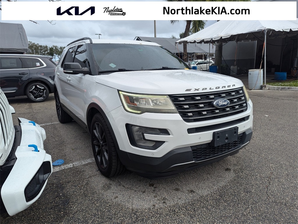 2017 Ford Explorer XLT 1