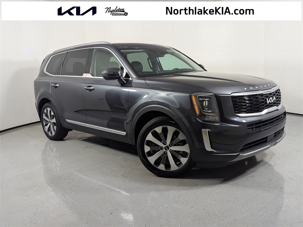 2022 Kia Telluride S 1