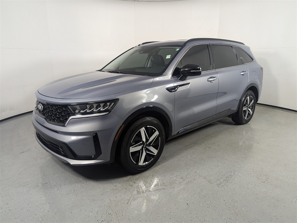 2021 Kia Sorento S 3