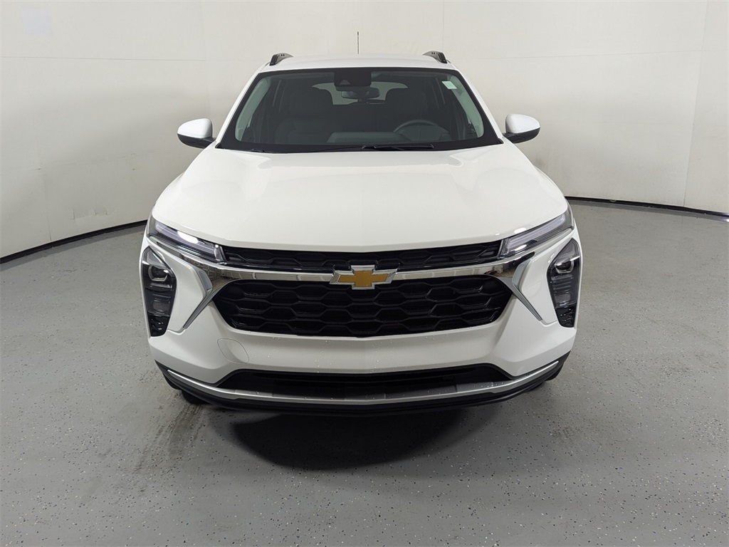 2025 Chevrolet Trax LT 2