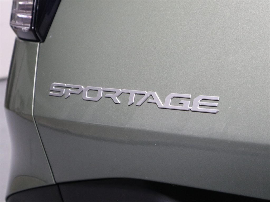 2023 Kia Sportage Plug-In Hybrid X-Line 4