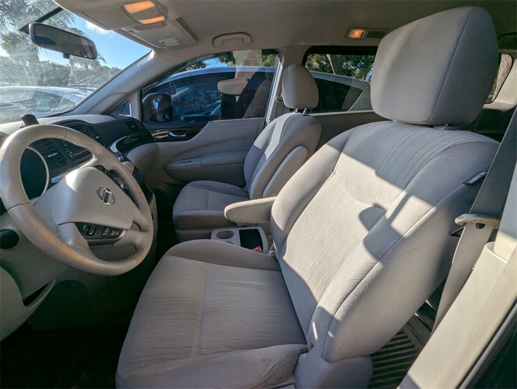 2015 Nissan Quest 3.5 SV 10