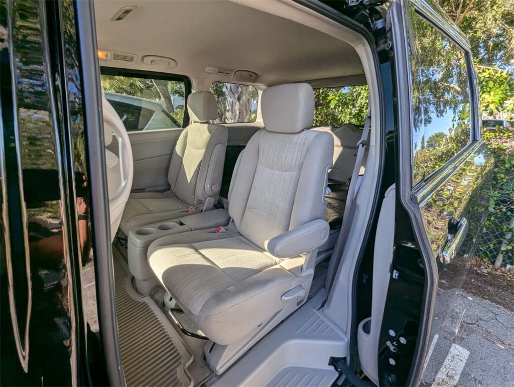 2015 Nissan Quest 3.5 SV 19