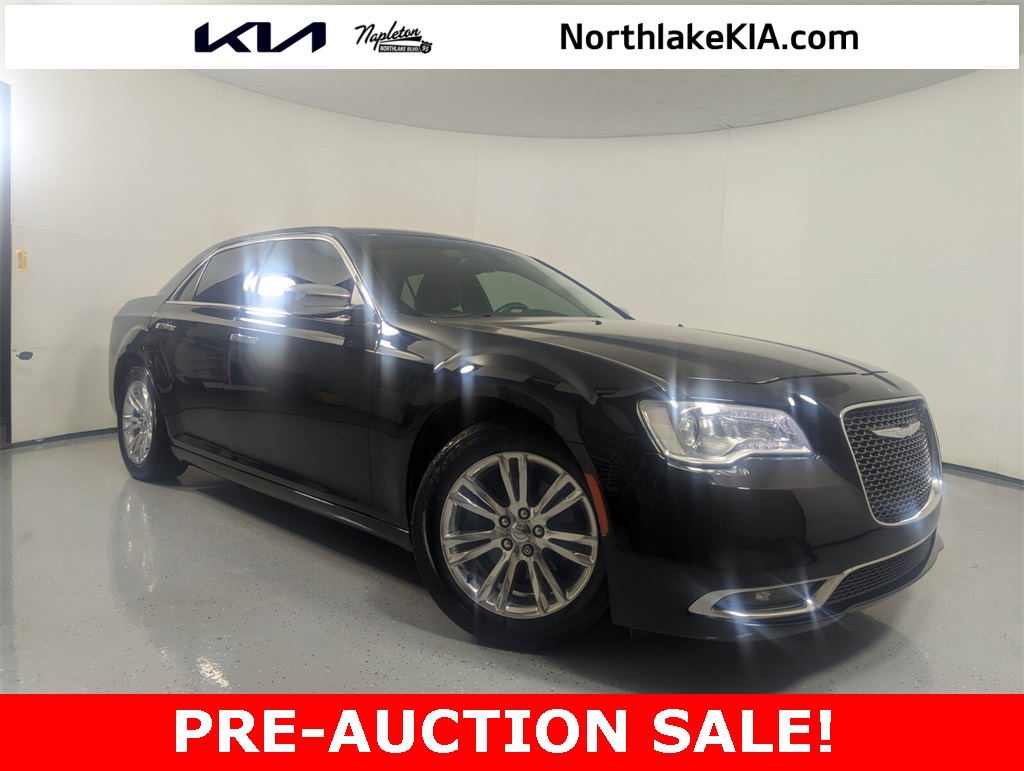 2016 Chrysler 300C Base 1