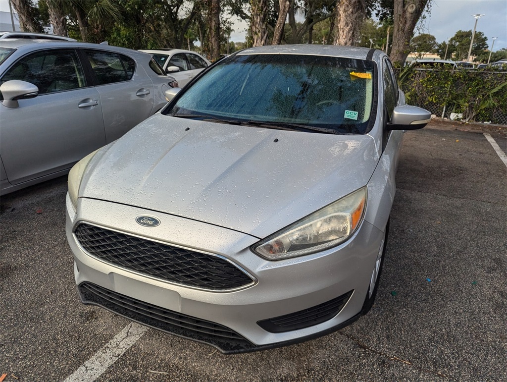 2015 Ford Focus SE 3