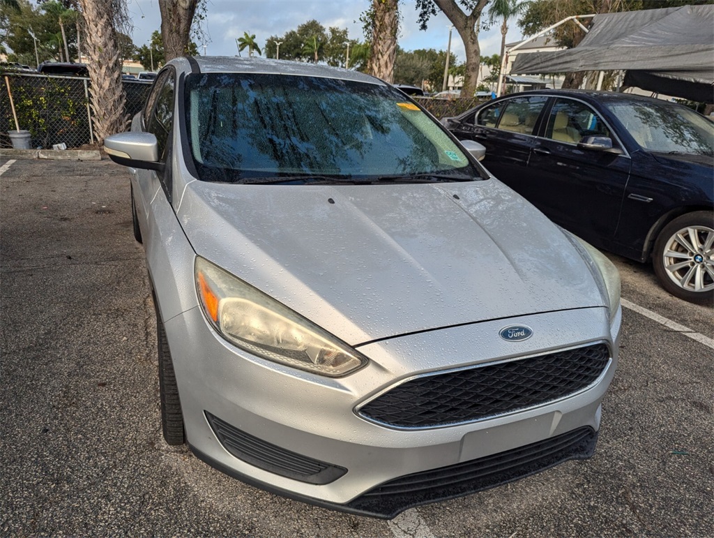 2015 Ford Focus SE 9