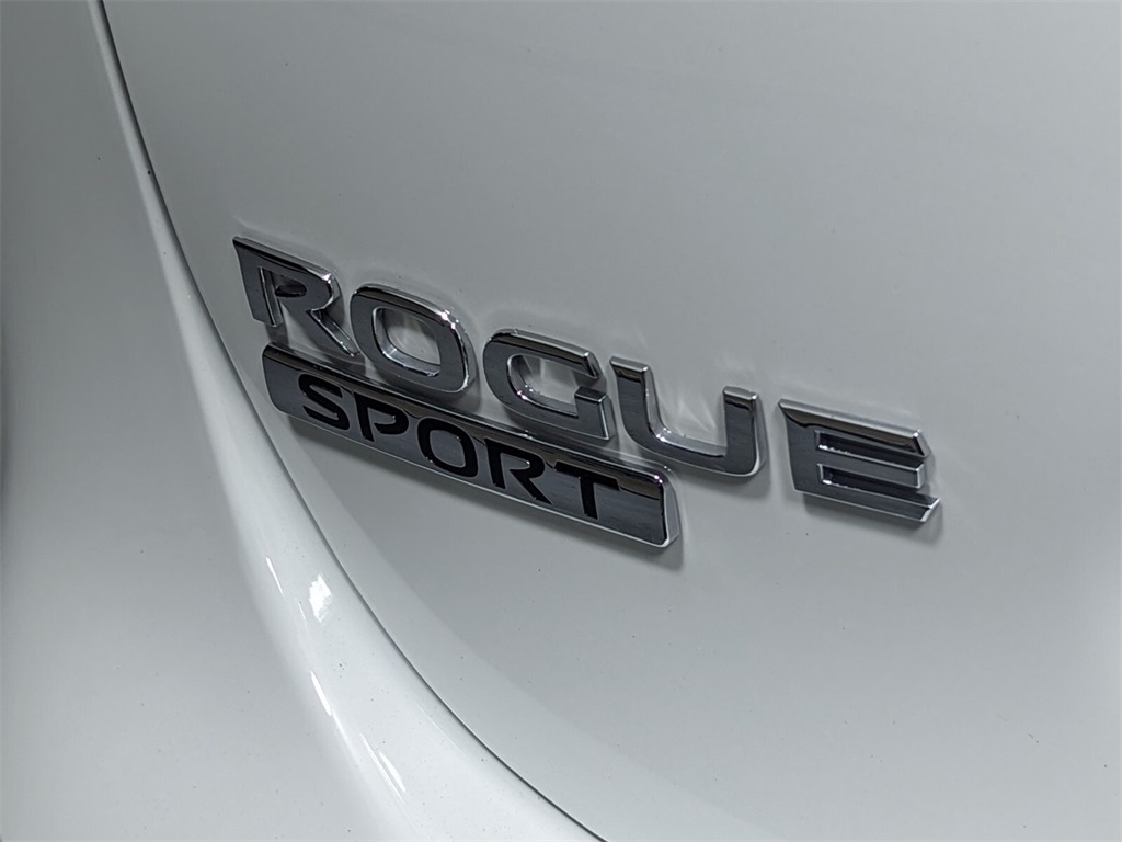 2019 Nissan Rogue Sport S 4