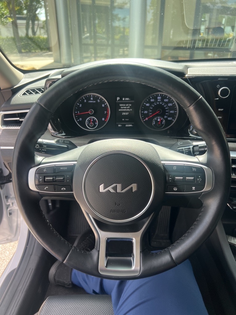 2024 Kia K5 EX 1