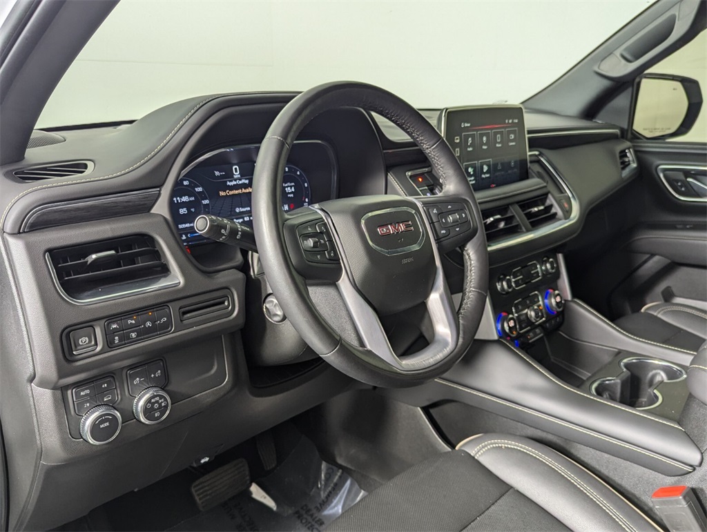 2022 GMC Yukon SLT 12