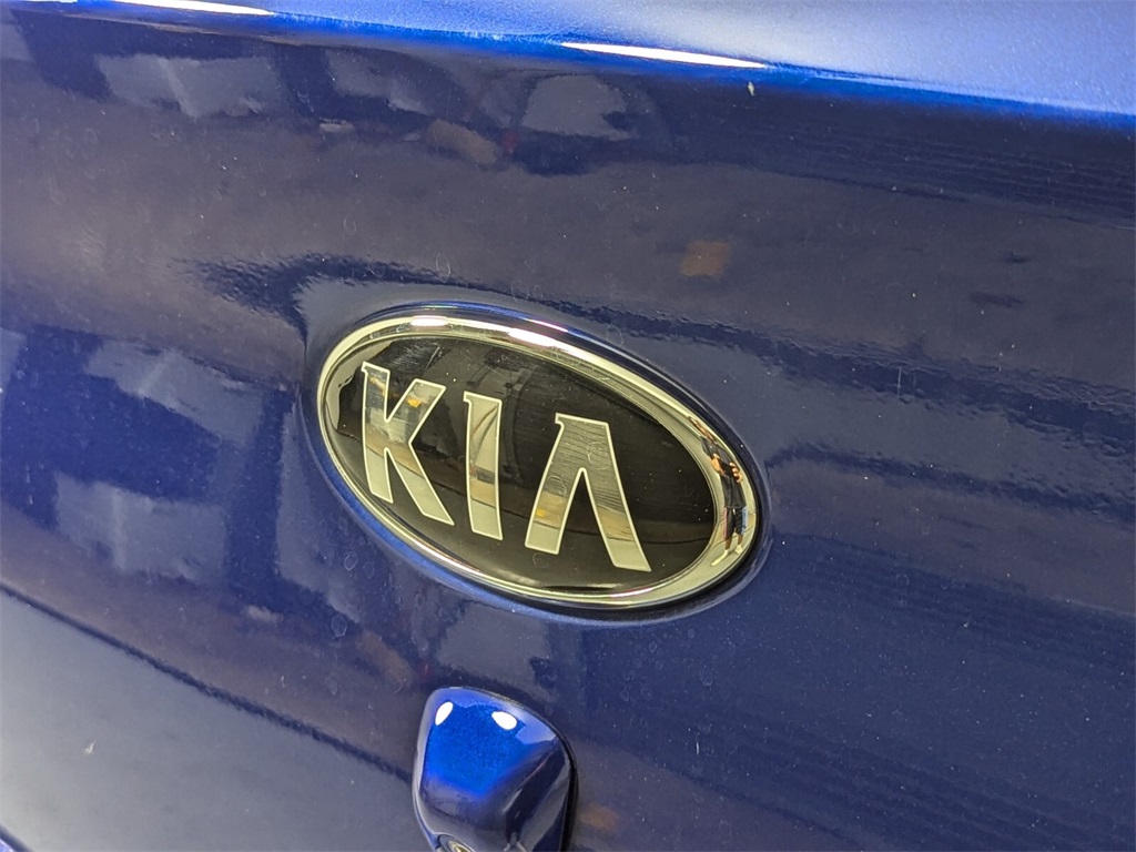2020 Kia Rio S 8