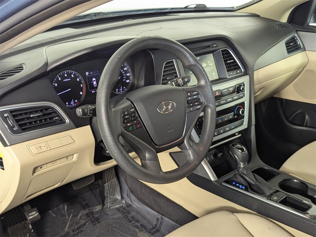 2016 Hyundai Sonata Base 9