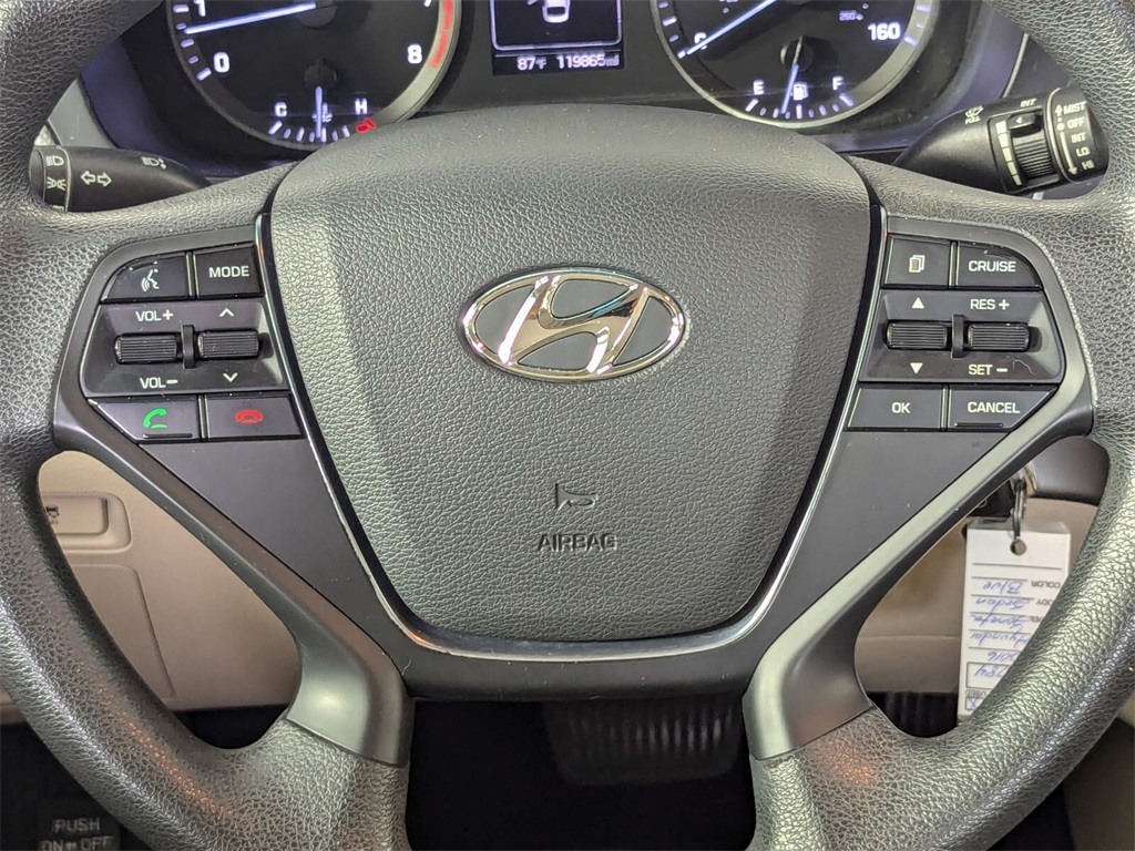 2016 Hyundai Sonata Base 12