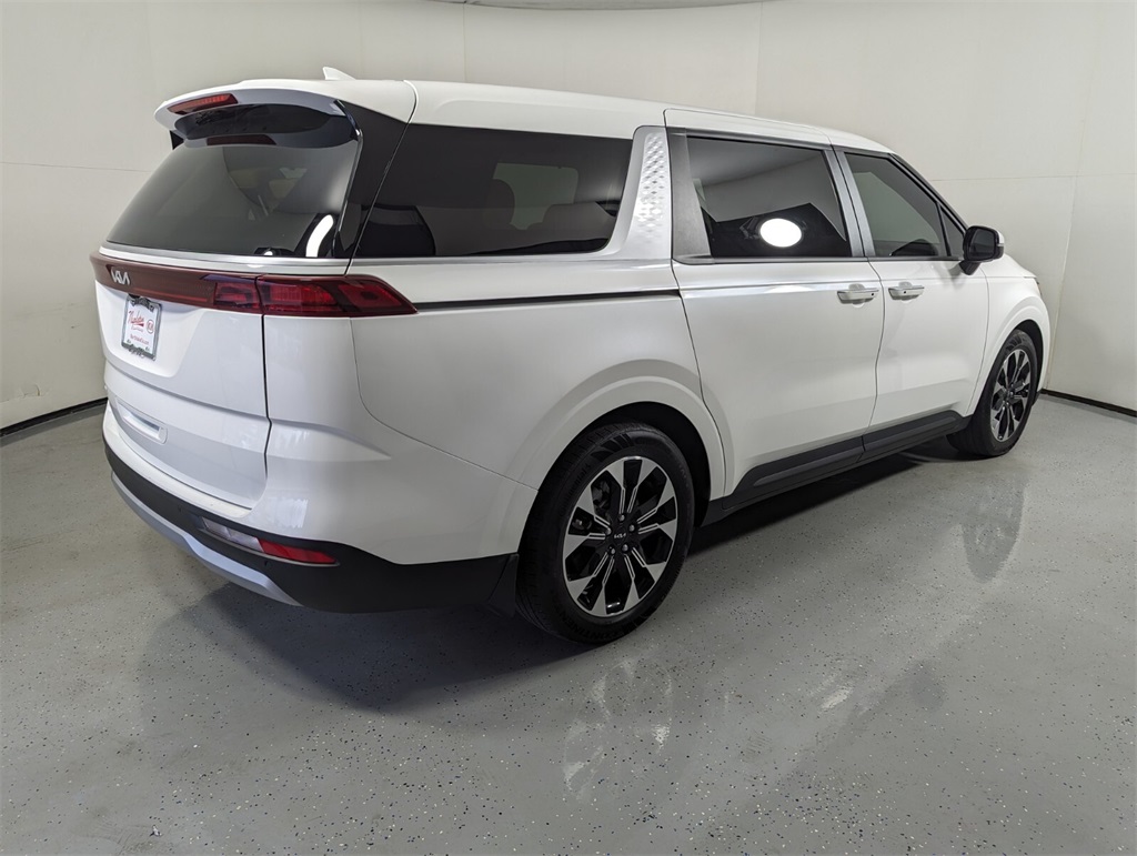 2024 Kia Carnival EX 6