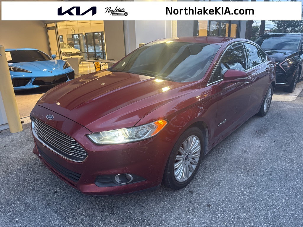 2016 Ford Fusion Hybrid SE 1